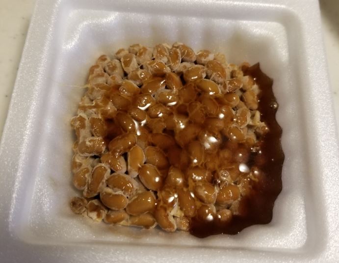 ご飯に合う濃厚焼肉タレで食べる甘~い極小粒納豆