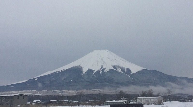忍野村から見た富士山