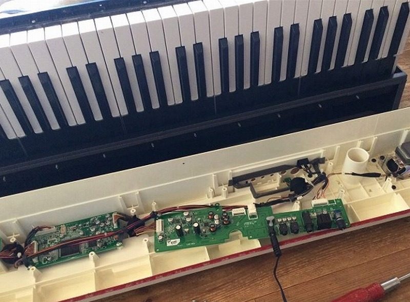 電子ピアノの修理