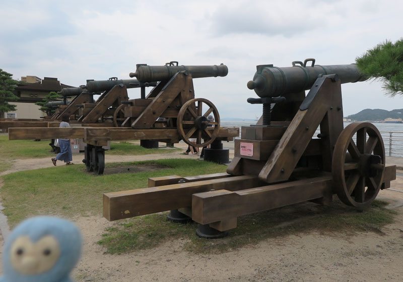 幕末の下関戦争時の長州砲の原寸大レプリカ