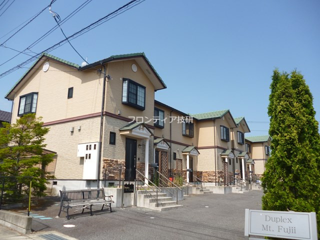 【 テラスハウス 】富士吉田市新西原の2LDK、空き予定、HP公開準備中。 【 テラスハウス 】富士吉田市新西原の2LDK、空き予定、HP公開準備中。