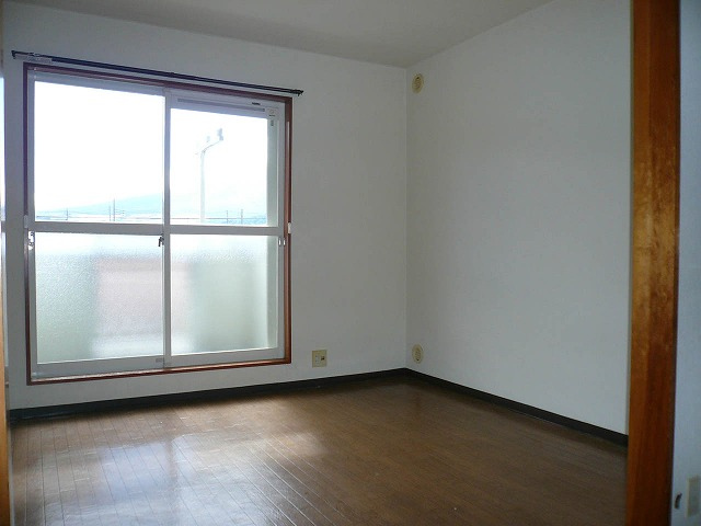 ハイツ三貴_画像2