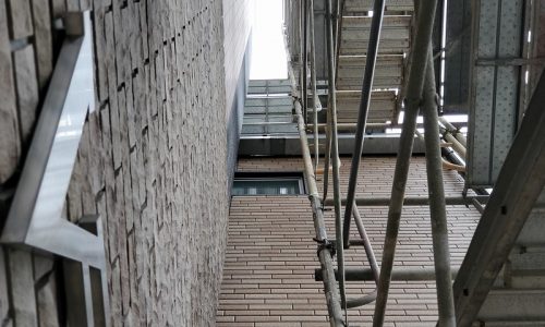 足場