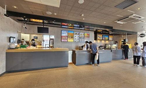 山梨県初「McCafe by Barista（マックカフェ バイ バリスタ）」併設のマクドナルド