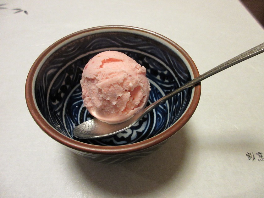 自家製いちごアイス