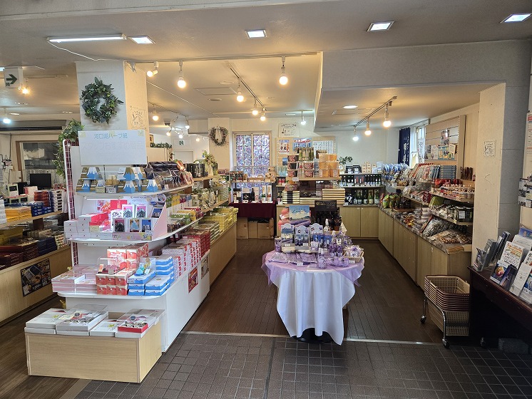 河口湖ハーブ館　館内