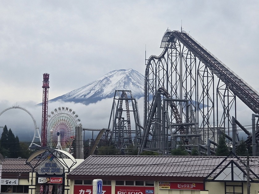 富士山の初冠雪
