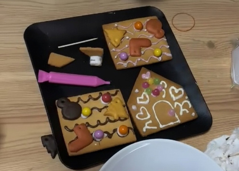 クッキーの壁にチョコペンやアイシングでデコレーション