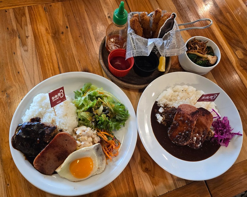 ドラゴンハンバーグ スパム®のせと、ドラゴンカレー スパム®のせ