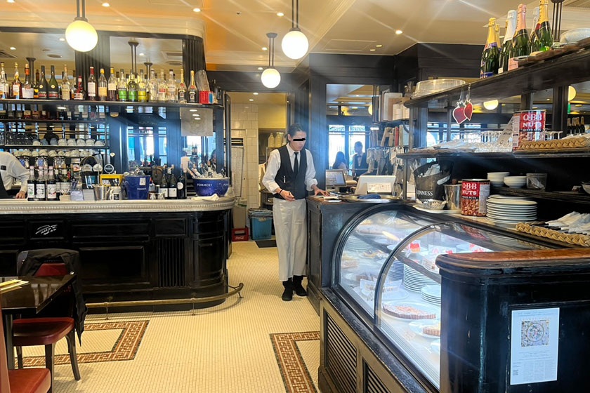 オーバカナル銀座内観