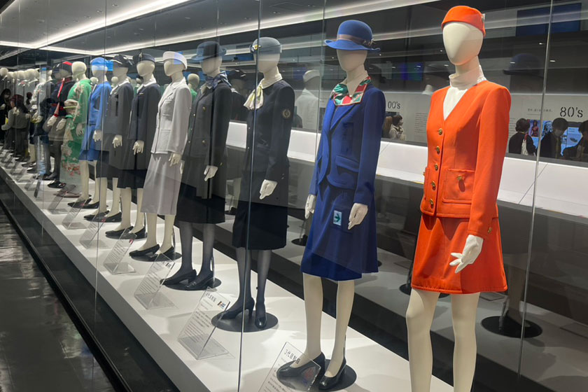 歴代制服の展示