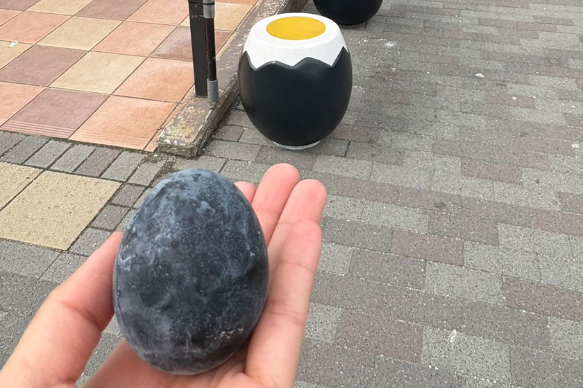黒たまご